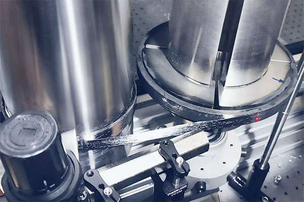 Fraunhofer EMI開發(fā)了局部熱解方法，以收回連續(xù)的碳纖維
